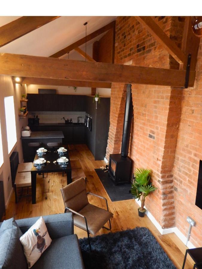 Vip 3Br Grade2 Luxurious Industrial House With Wood Fire, Electric Blinds And Big Cast Iron Windows In The Heart Of The Jq Villa Birmingham Bagian luar foto