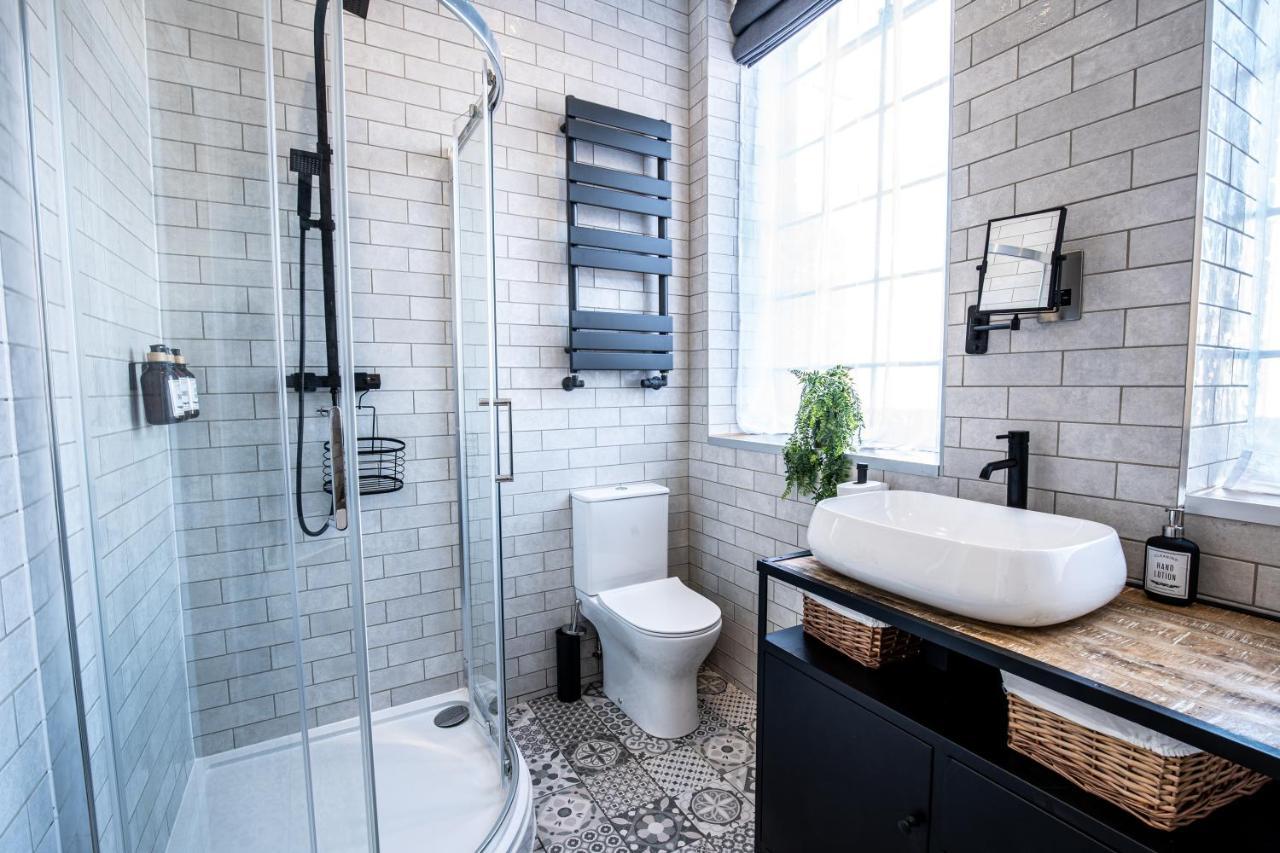 Vip 3Br Grade2 Luxurious Industrial House With Wood Fire, Electric Blinds And Big Cast Iron Windows In The Heart Of The Jq Villa Birmingham Bagian luar foto