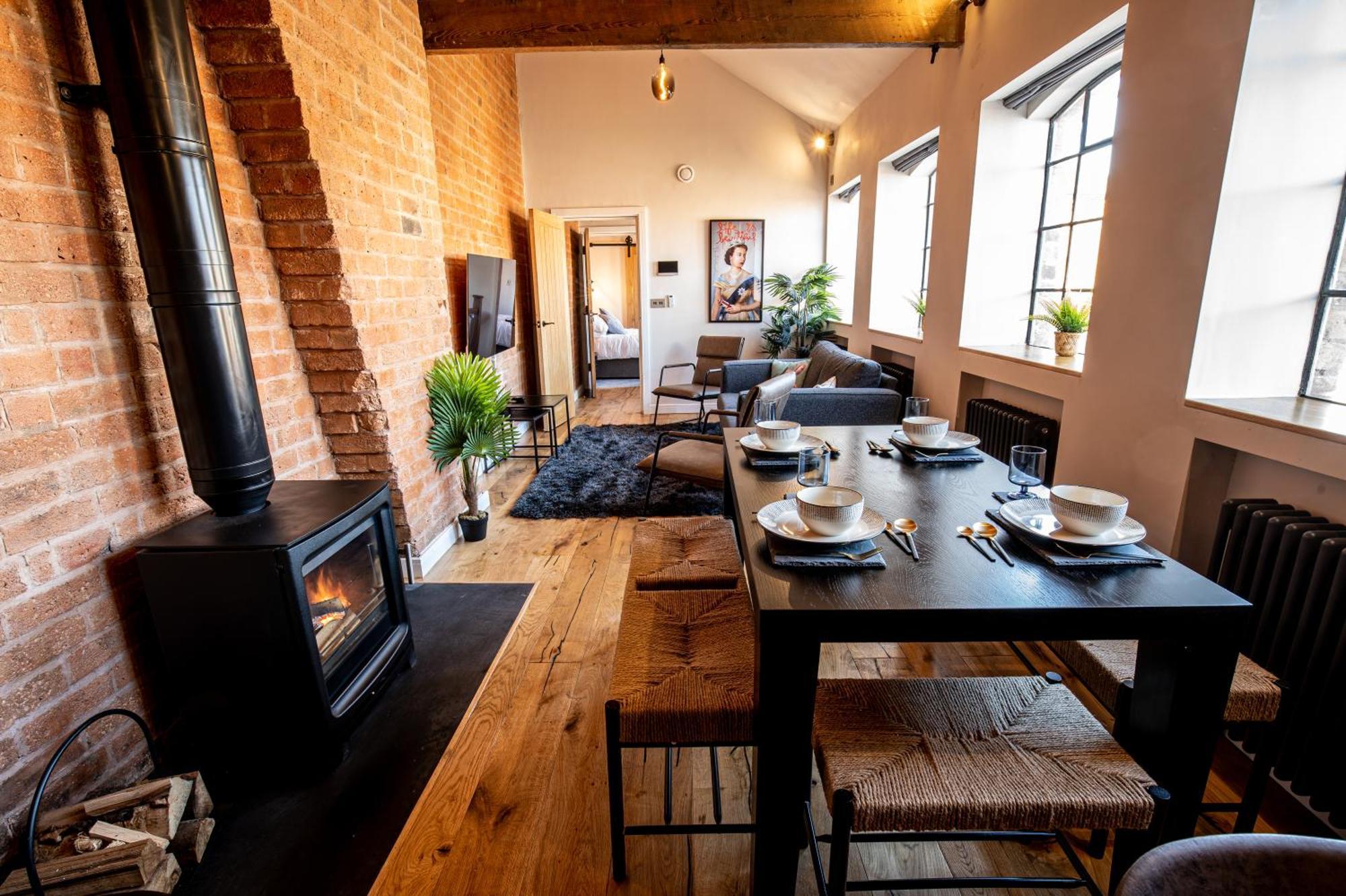 Vip 3Br Grade2 Luxurious Industrial House With Wood Fire, Electric Blinds And Big Cast Iron Windows In The Heart Of The Jq Villa Birmingham Bagian luar foto
