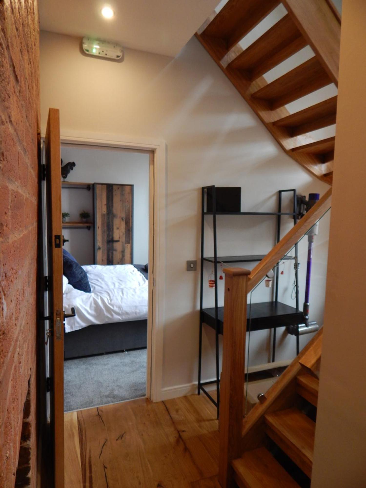 Vip 3Br Grade2 Luxurious Industrial House With Wood Fire, Electric Blinds And Big Cast Iron Windows In The Heart Of The Jq Villa Birmingham Bagian luar foto