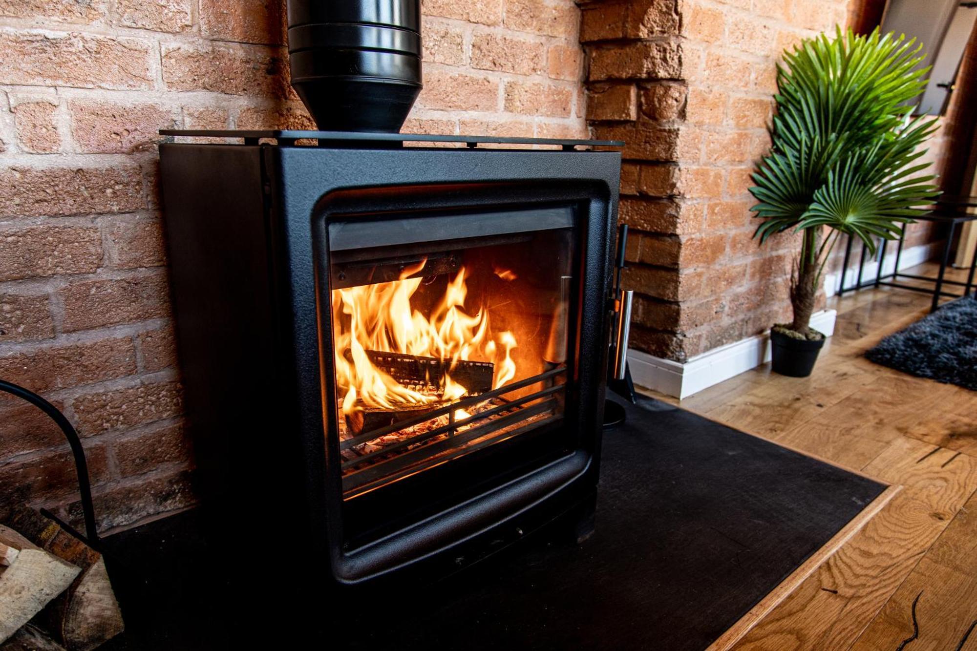 Vip 3Br Grade2 Luxurious Industrial House With Wood Fire, Electric Blinds And Big Cast Iron Windows In The Heart Of The Jq Villa Birmingham Bagian luar foto